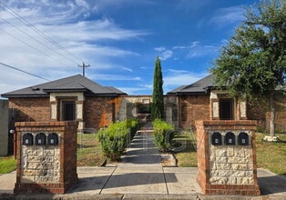 Building Photo - 3606 W Sarah Evans St