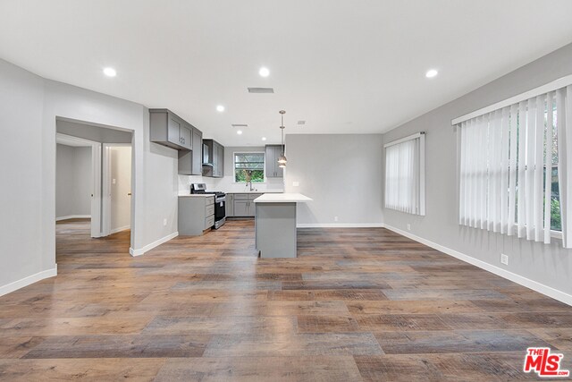 Foto del edificio - 8459 Calvin Ave