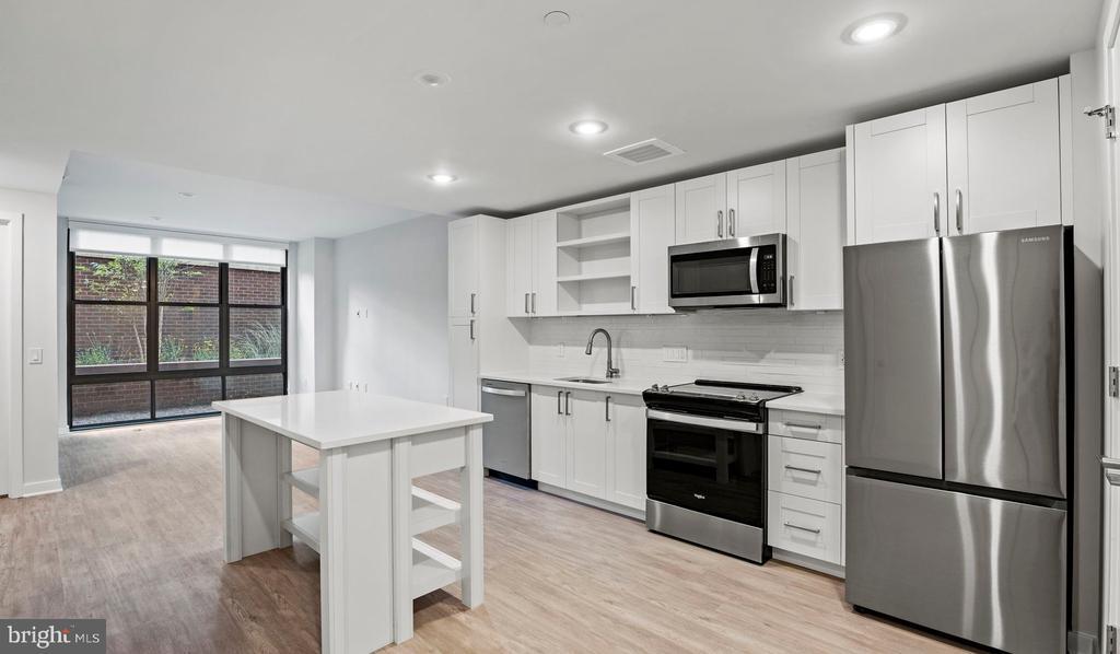 Foto principal - 4000 Wisconsin Ave NW