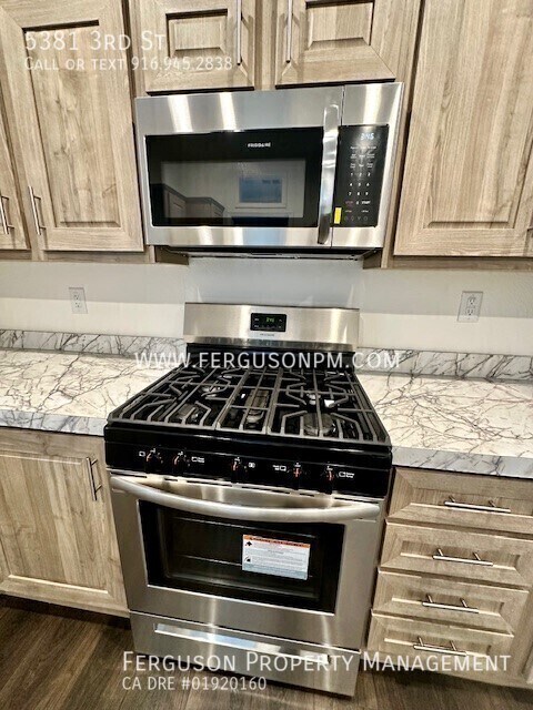 Foto del edificio - 5381 3rd St
