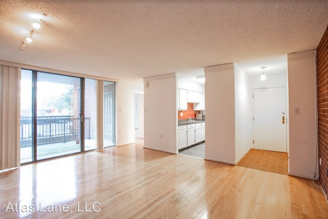 Building Photo - 1 br, 1 bath House - 1318 22nd St NW #103