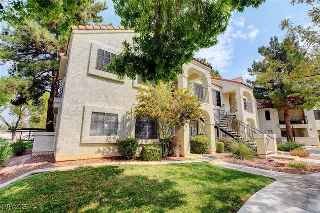 Building Photo - 4700 Nara Vista Way