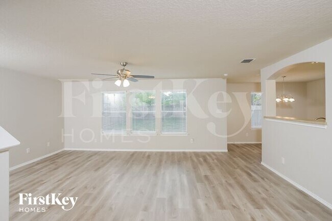 Building Photo - 10119 Roseangel Lane