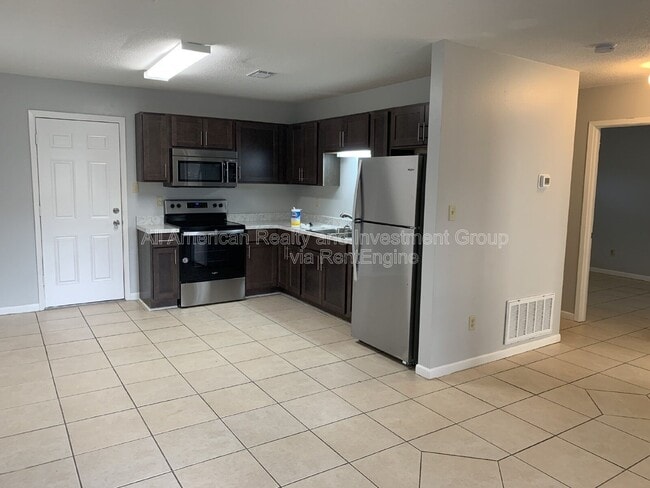 Foto del edificio - 935 Tanager Rd