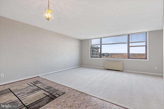 Foto del edificio - 4600 Duke St