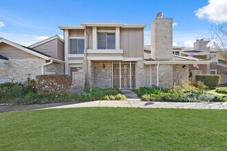 Building Photo - 11650 Village Pl Dr