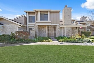 Building Photo - 11650 Village Pl Dr