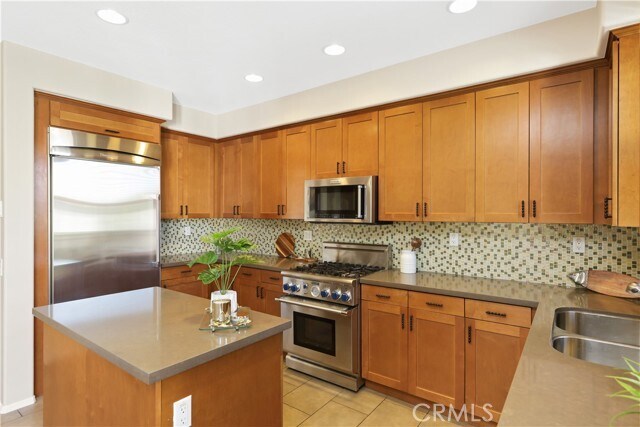 Foto del edificio - 23 Crosspointe