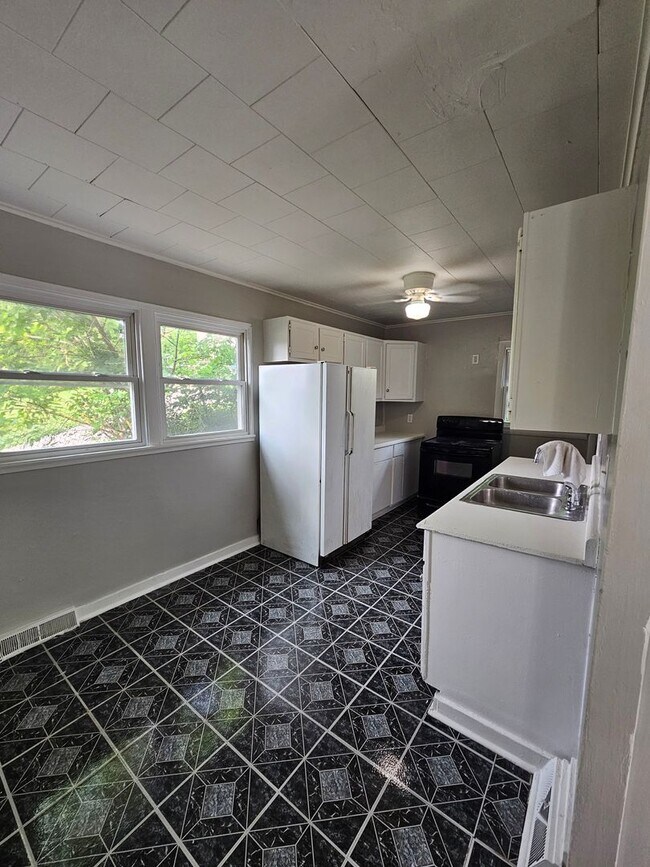 Foto del edificio - Newly Remodeled 2 bedroom