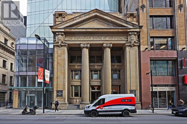 Building Photo - 197 Yonge St