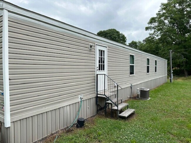 Foto del edificio - 3526 Lee Rd 137