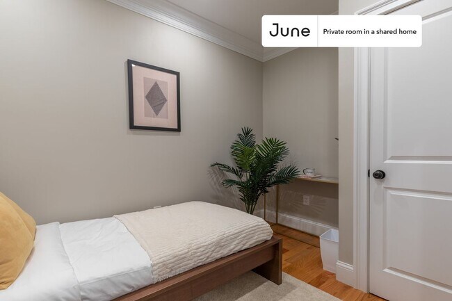 Foto del edificio - Room in Shared 4 bed/1 bath home in North End