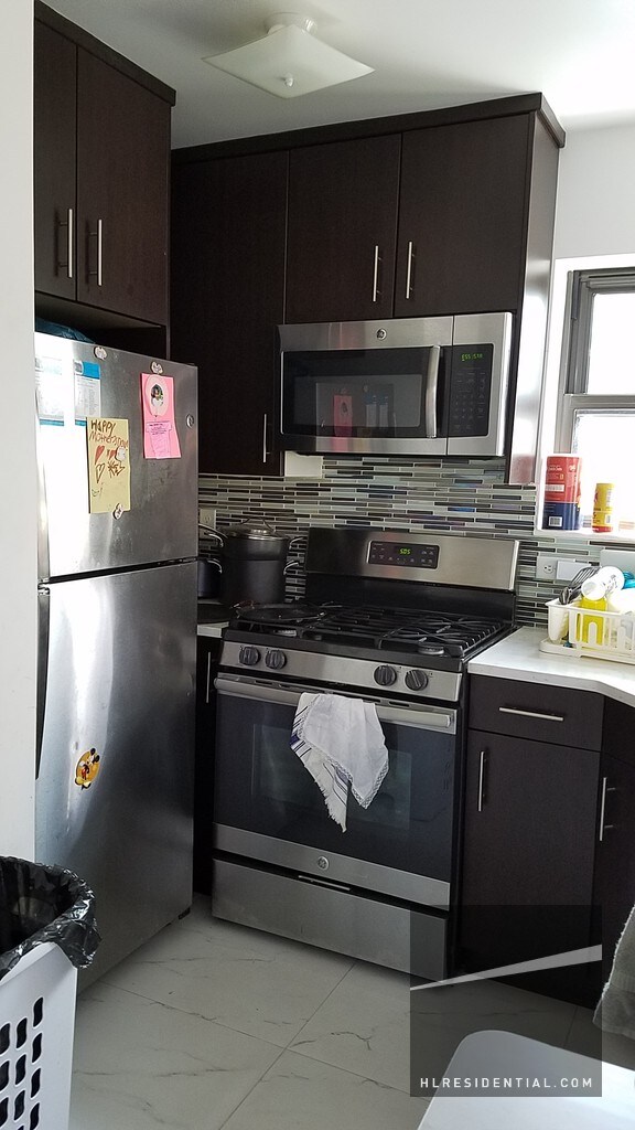 Foto del edificio - 5426 82nd St