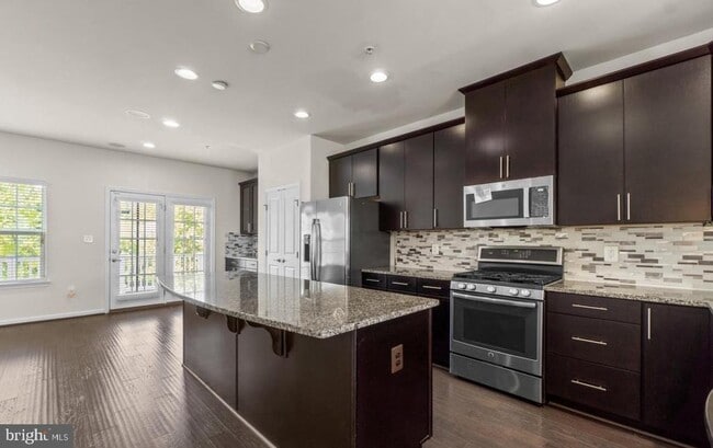 Building Photo - 7302 Freebird Ln