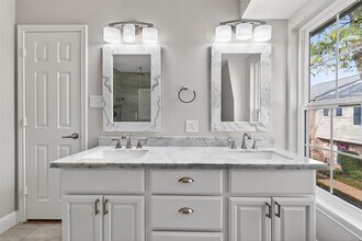 Building Photo - 6351 Briar Rose Dr