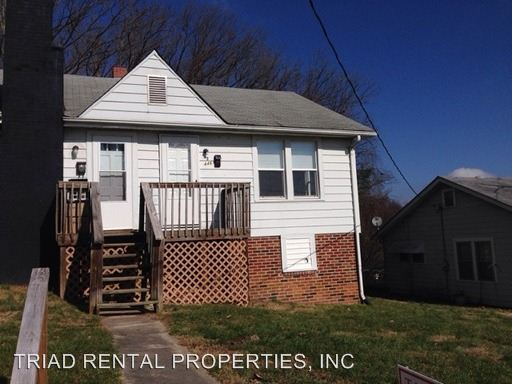 Primary Photo - 446 Mount Cross St