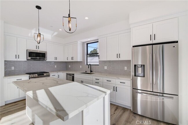 Foto del edificio - 13461 Bradley Ave