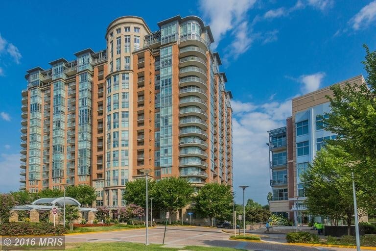 8220 Crestwood Heights Dr, McLean, VA 22102 Condo for Rent in McLean, VA