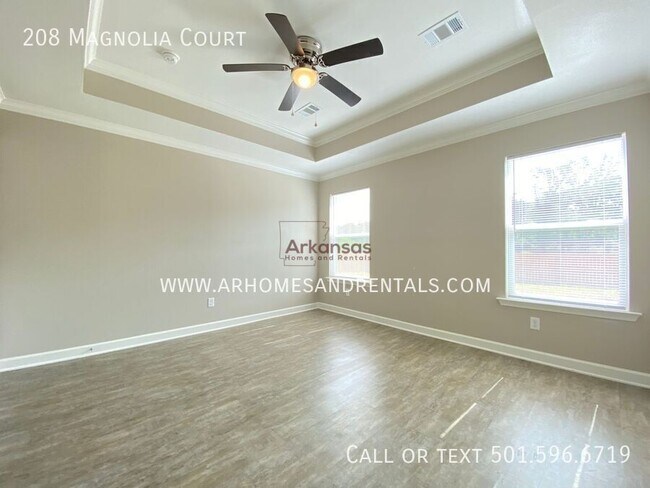 Foto del edificio - 208 Magnolia Ct