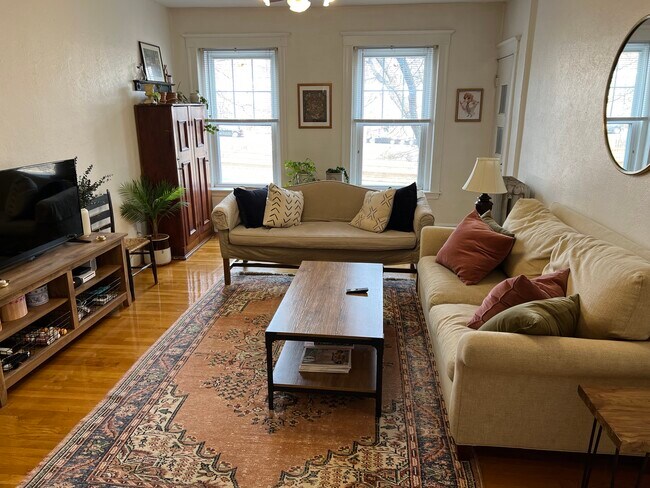 Foto del edificio - 1750 Commonwealth Ave