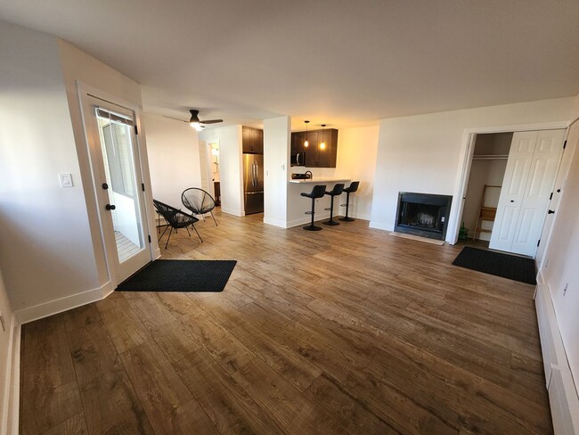 Building Photo - Ground floor condo in North Boulder