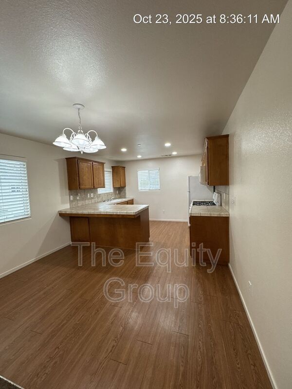 Foto del edificio - 2931 N Crowe St
