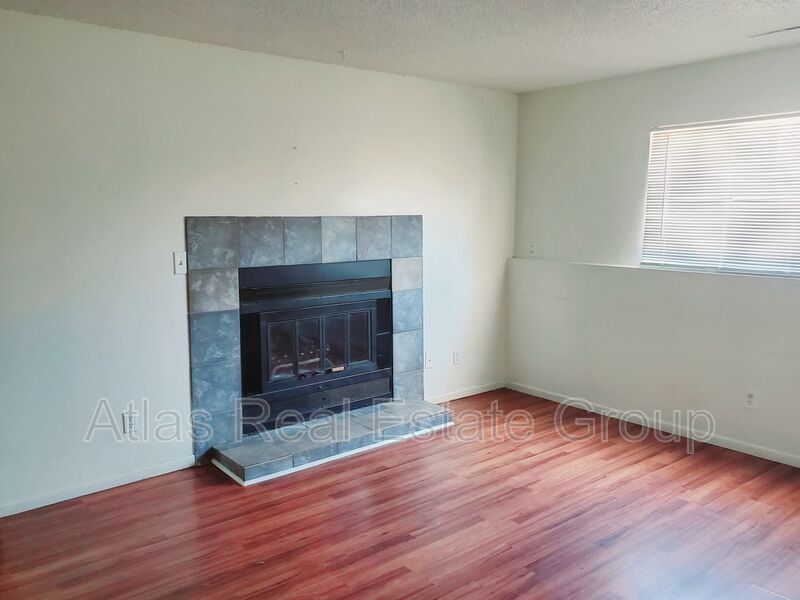 Building Photo - 4461 E Pikes Peak Ave