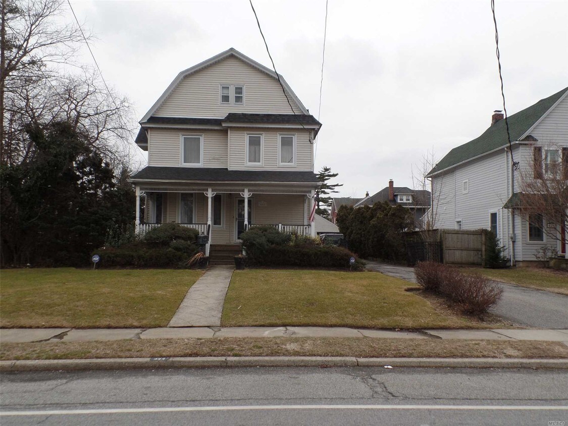 Foto del edificio - 444 Lakeview Ave