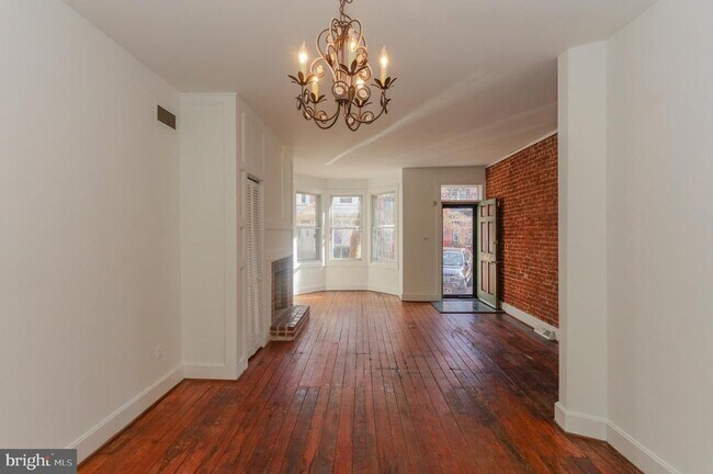 Foto del edificio - 1019 N Monroe St