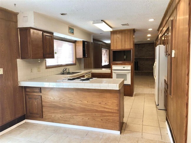 Building Photo - 17765 S Cypress Villas Dr