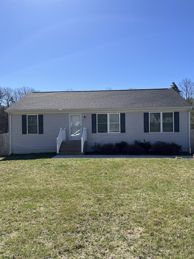 8320 Robin Lynn Rd, Roanoke, VA 24019 House Rental in Roanoke, VA