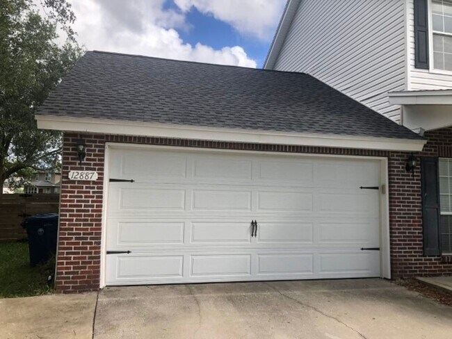 Building Photo - Home For Rent