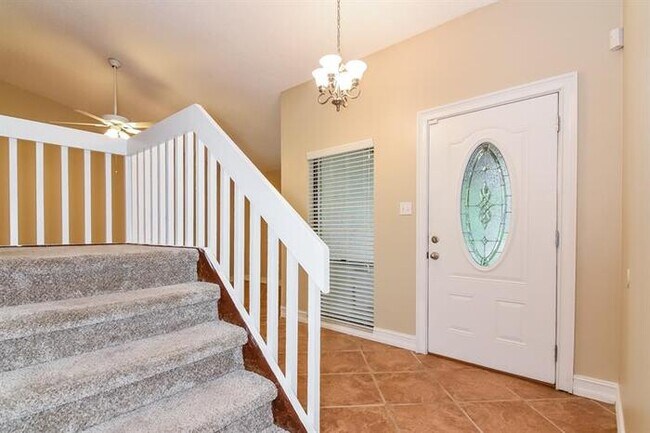 Building Photo - 5001 Melrow Ct, Tampa, FL, 33624