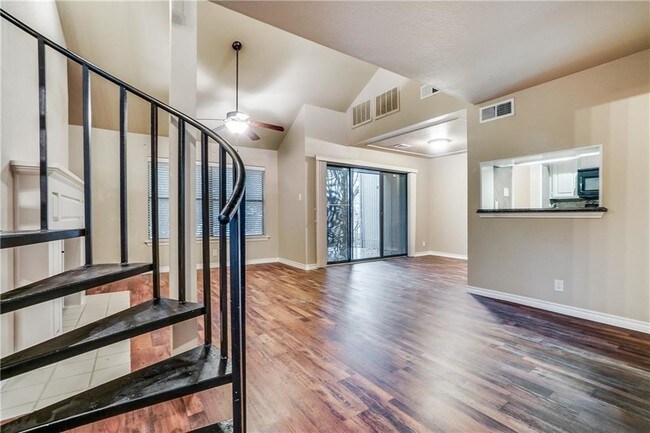 Building Photo - 1540 Signal Ridge Pl