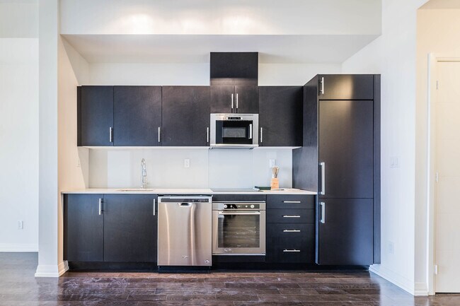 Photo du bâtiment - 460 Adelaide St E