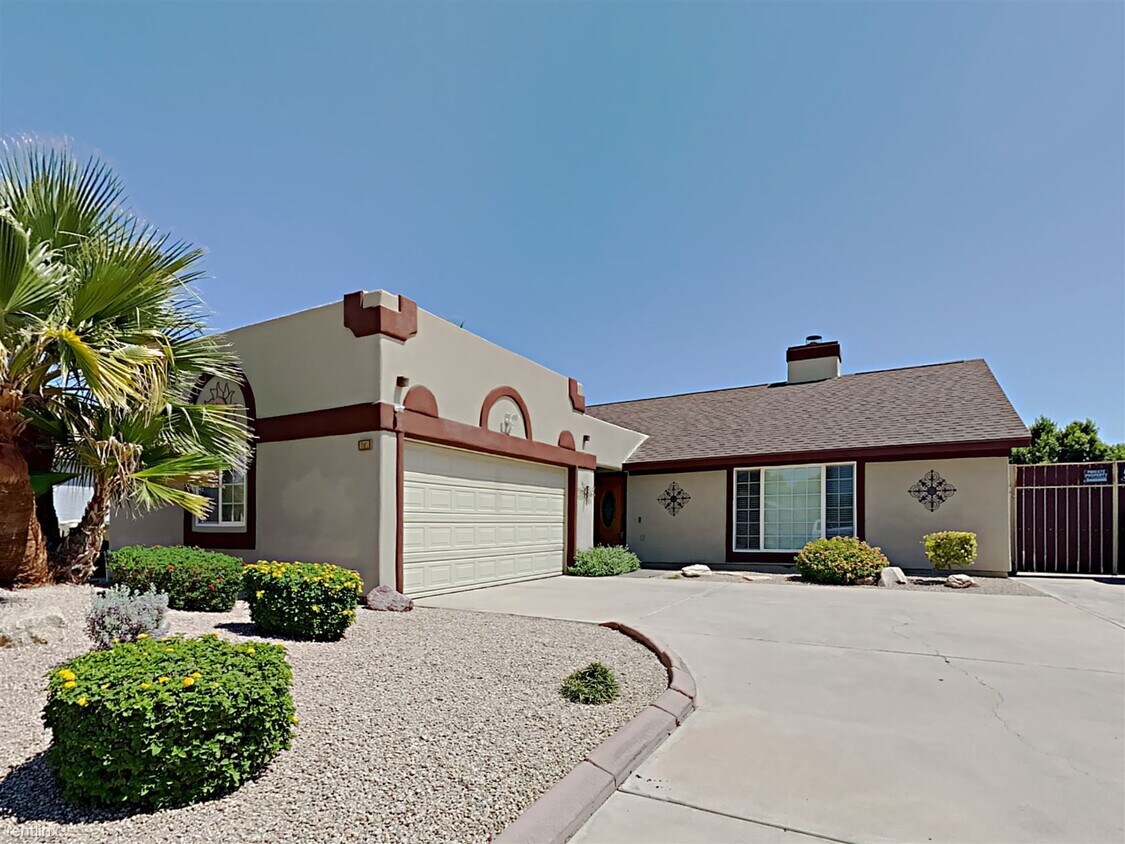 Primary Photo - 3 br, 2 bath House - 7107 W Ocotillo Rd