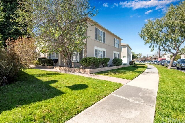 Building Photo - 4655 N Banner Dr