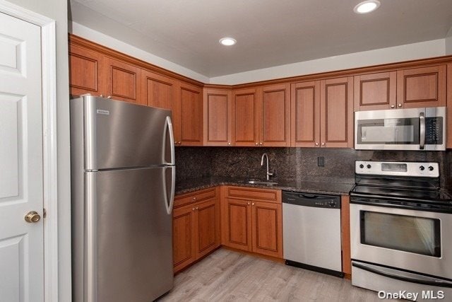 Primary Photo - 120 Sussex Pl