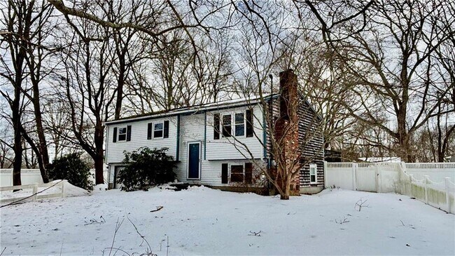 Foto del edificio - 24 Greenwood Dr