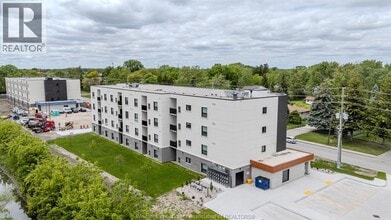 Building Photo - 705 Grand Marais Rd E