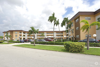 Building Photo - 555 S Luna Ct