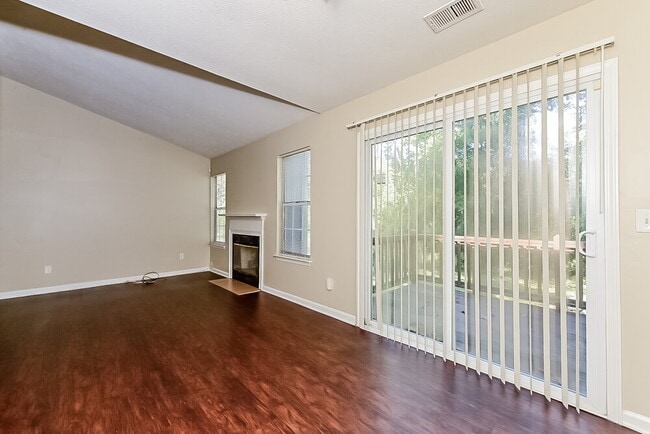 Foto del edificio - 3122 Chippewa Dr