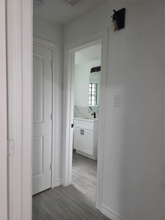 Foto principal - 3926 Florinda St