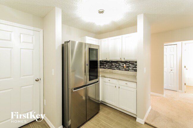 Building Photo - 19 Rykill Way