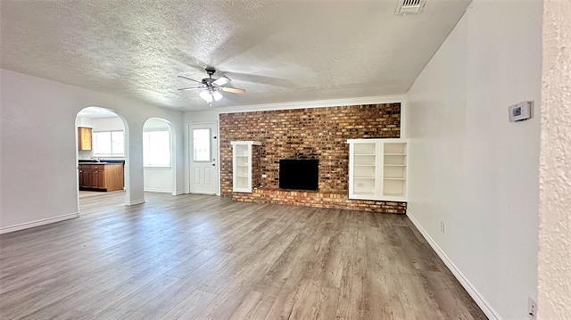 Building Photo - 1301 Quail Dr