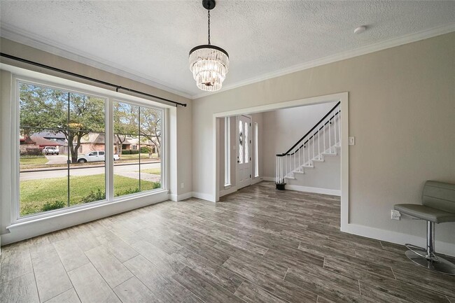 Building Photo - 1007 Crossroads Dr