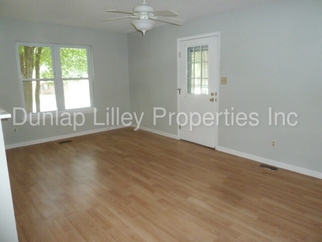 Building Photo - 2504 Booker Creek Rd