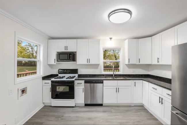 Foto del edificio - 168 Dorris Ave