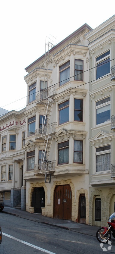 Primary Photo - 1541 Sacramento St