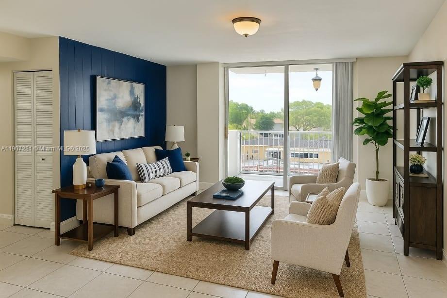 Foto principal - 2020 NE 135th St